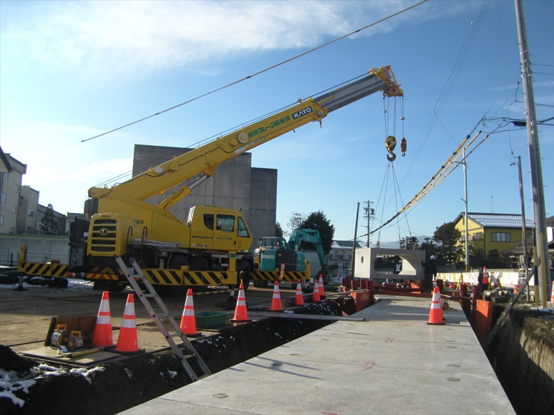 《令和５年度》朝陽小学校校地拡張事業 市道朝陽４３５号線道路築造工事